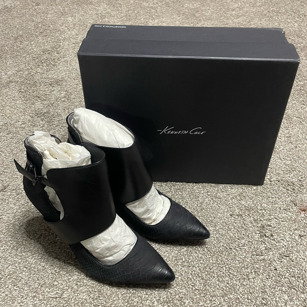 NEW Women’s Kenneth Cole BON-NET Leather Pumps Size 8.5